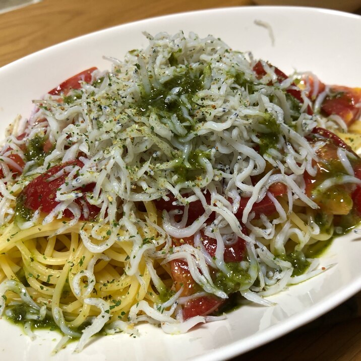 シラウオのせパスタ